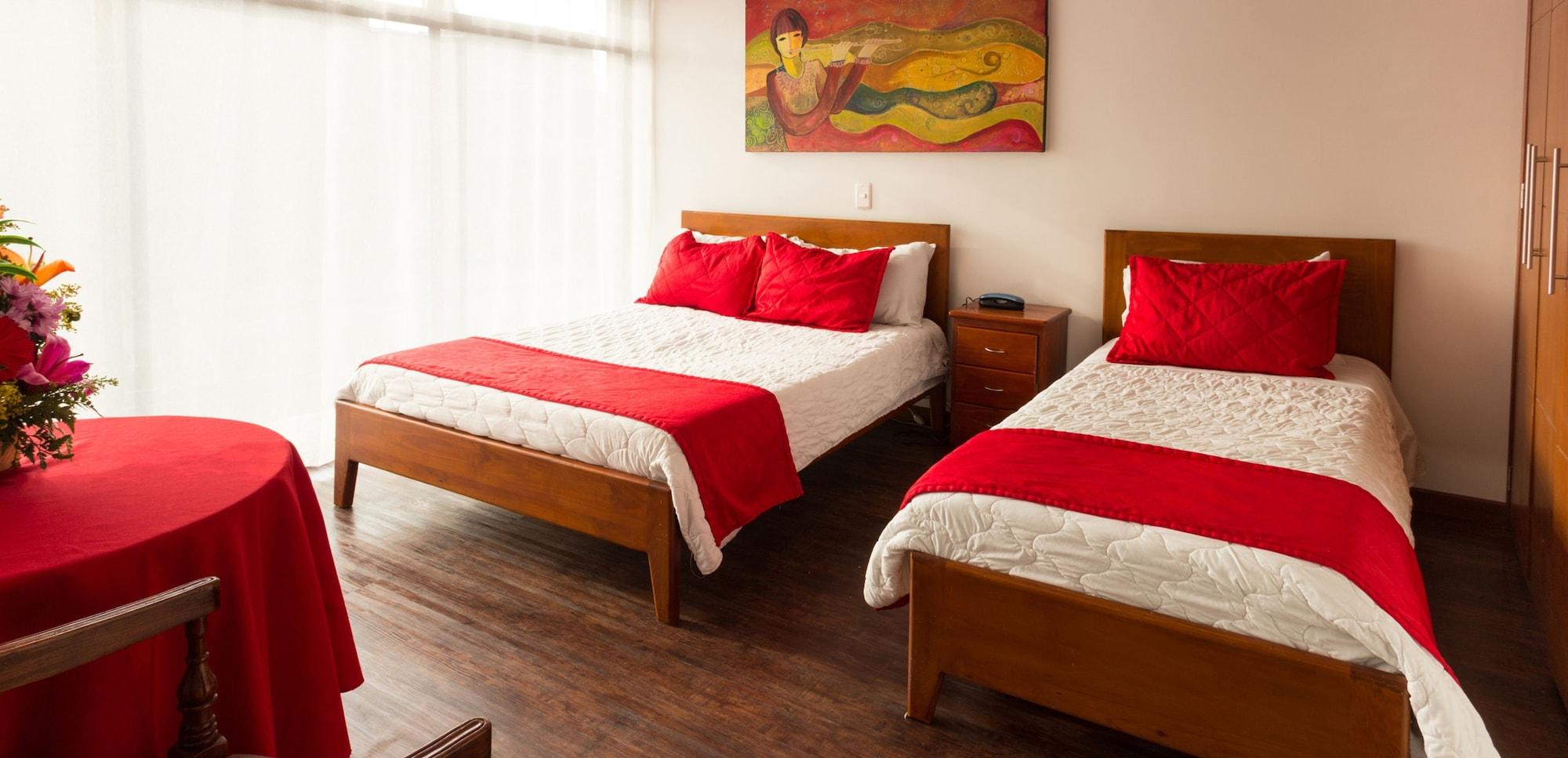 Hotel Cm House - Moreno 3*