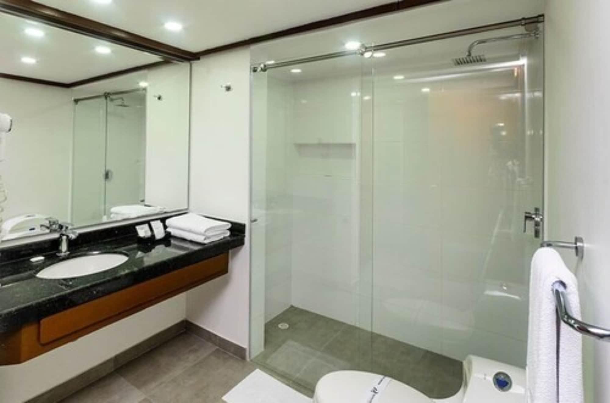 Hotel Travelers Y Condominioplenitud 3*