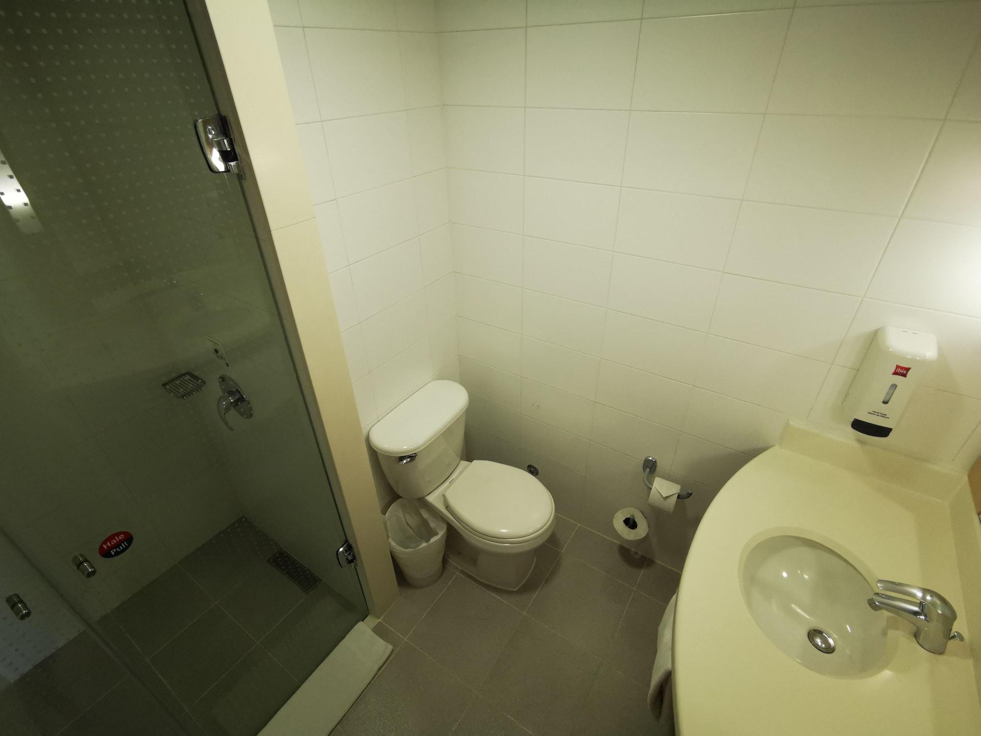 Ibis Museo 3*