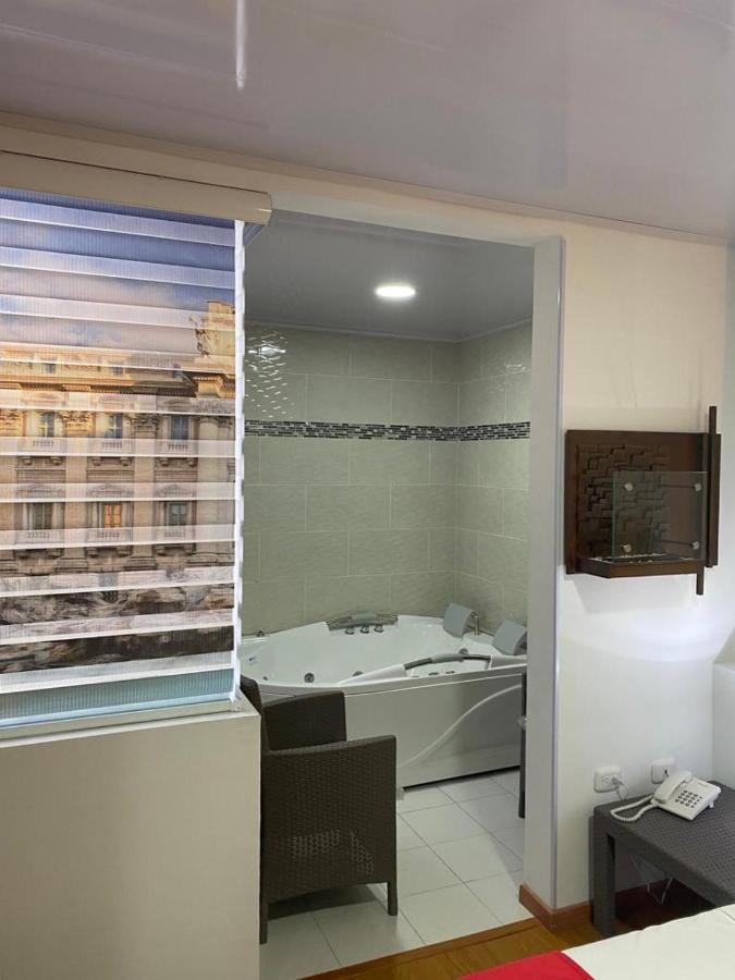 En - Fontana Di Trevi Hotel Bogotá