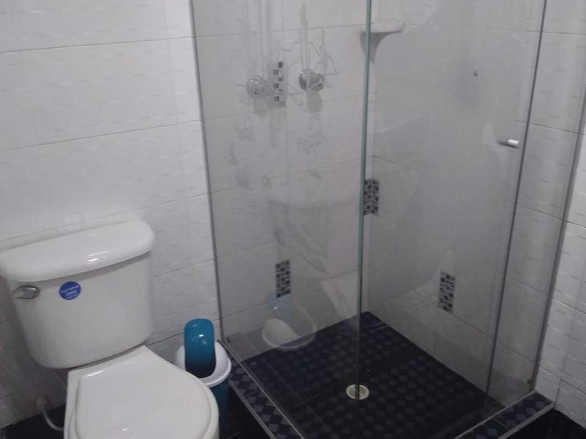 Habitación Con Baño Privado Cerca Al Aeropuerto *