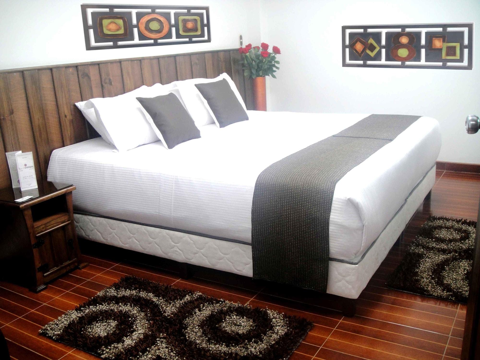 Boutique Embajada De La Feria 3*