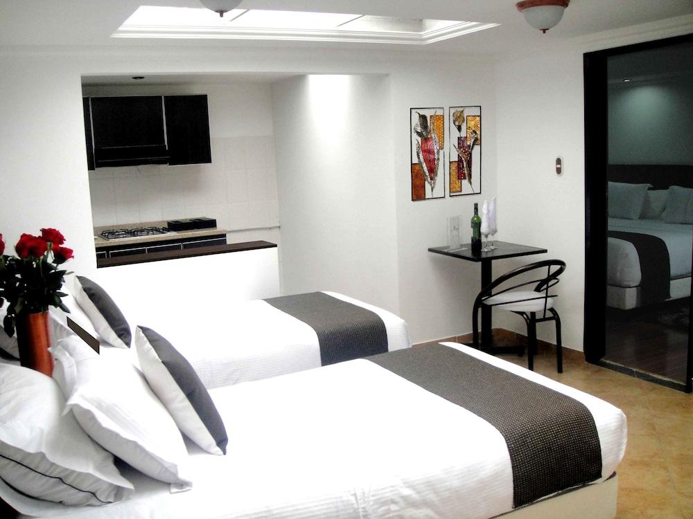 Boutique Embajada De La Feria Hotel 3*