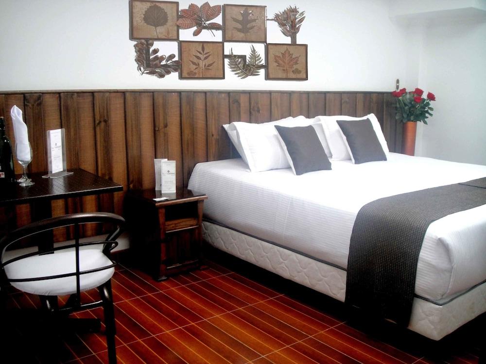 Hotel Boutique Embajada De La Feria 3*