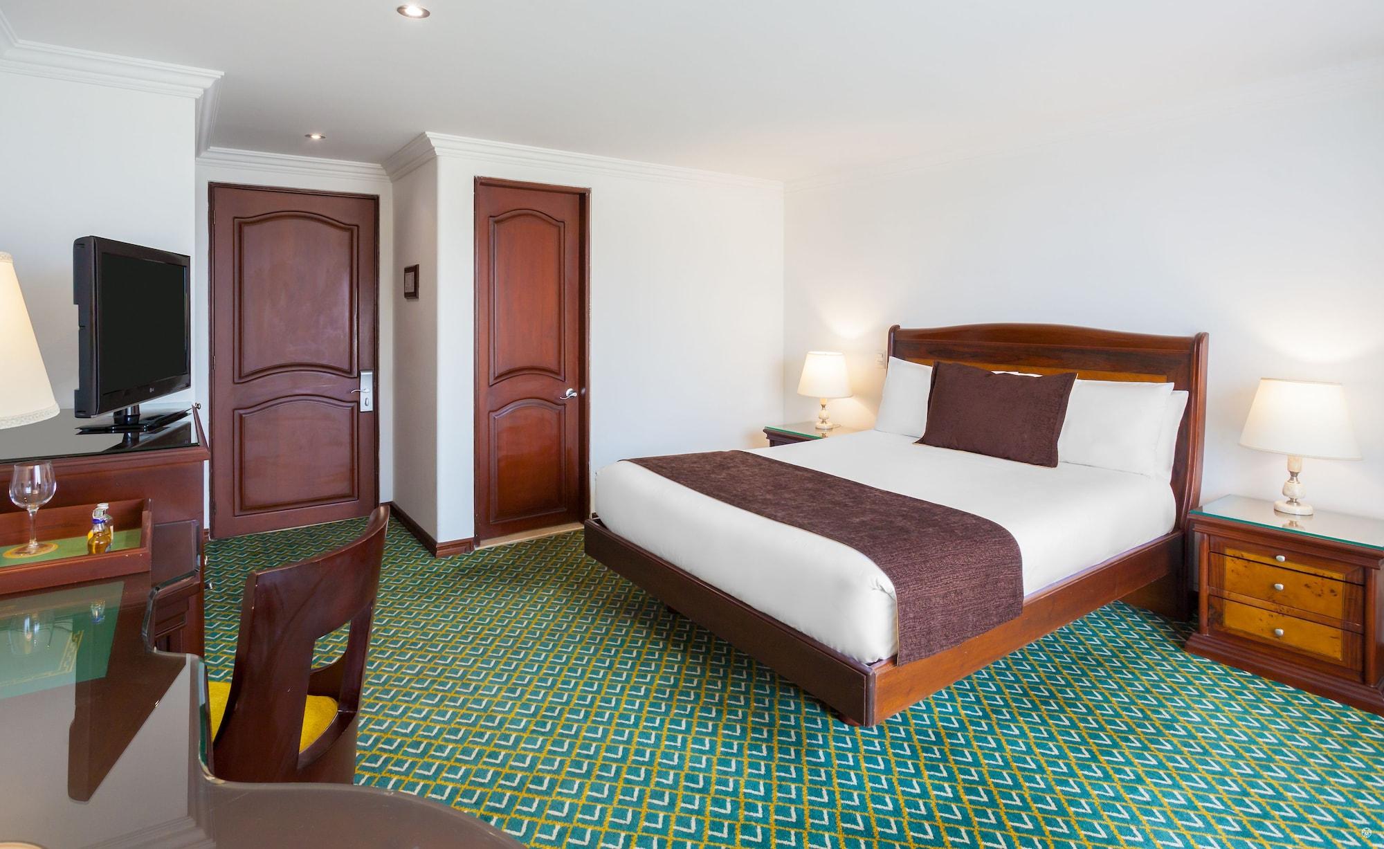 Embassy Park 4*