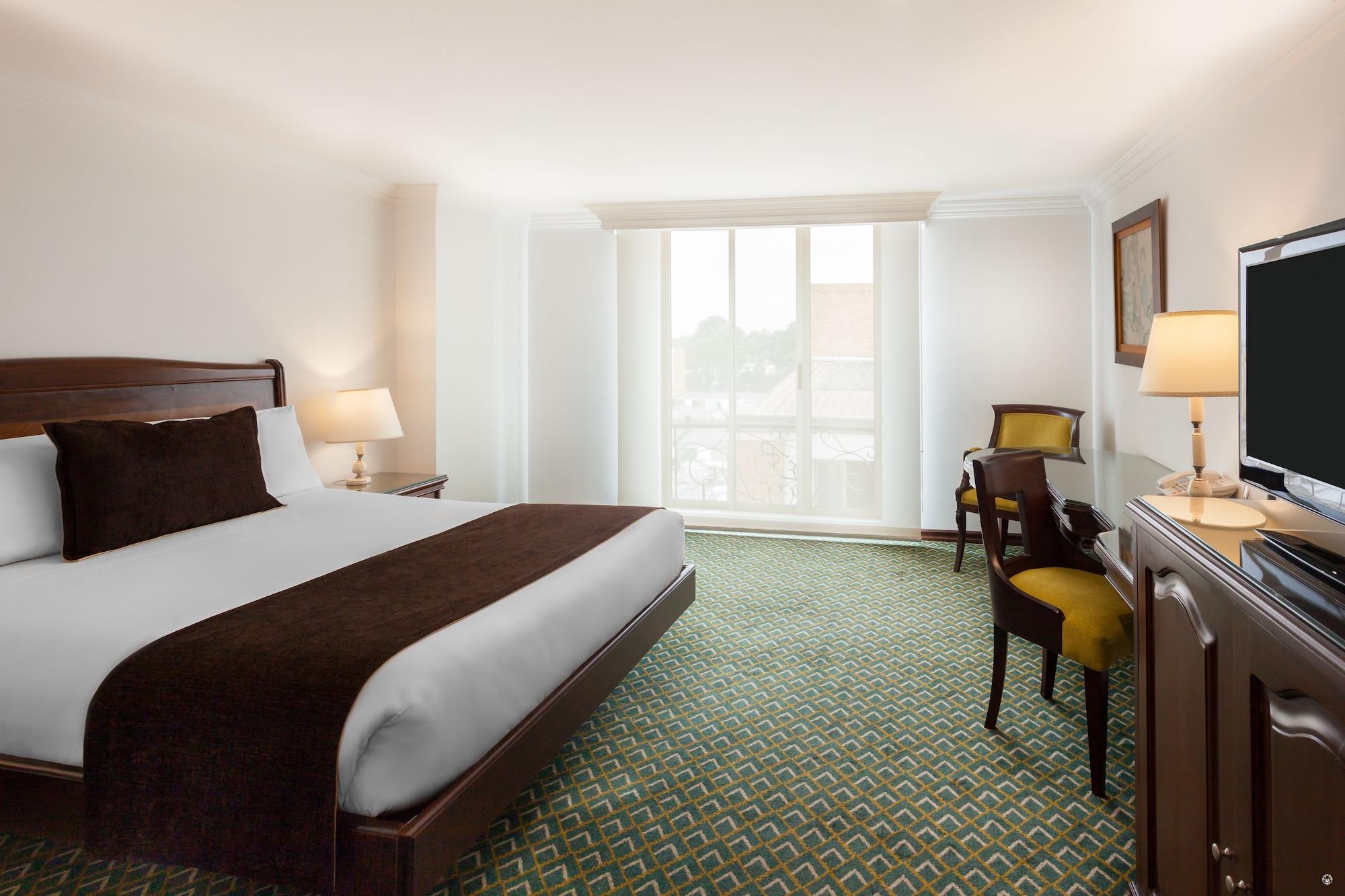 Hotel Embassy Park