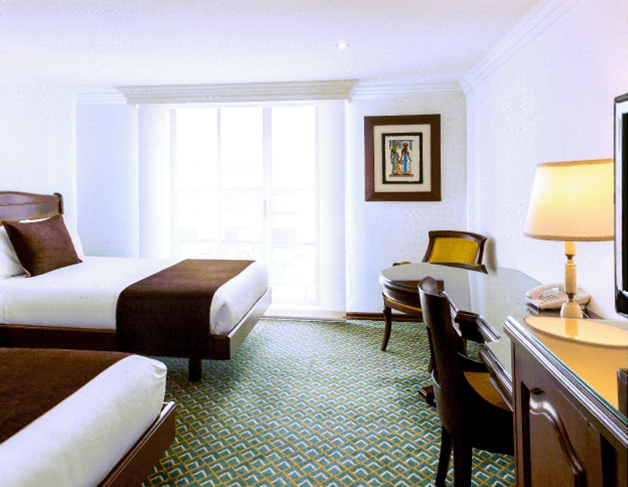 Hotel Embassy Park 4*