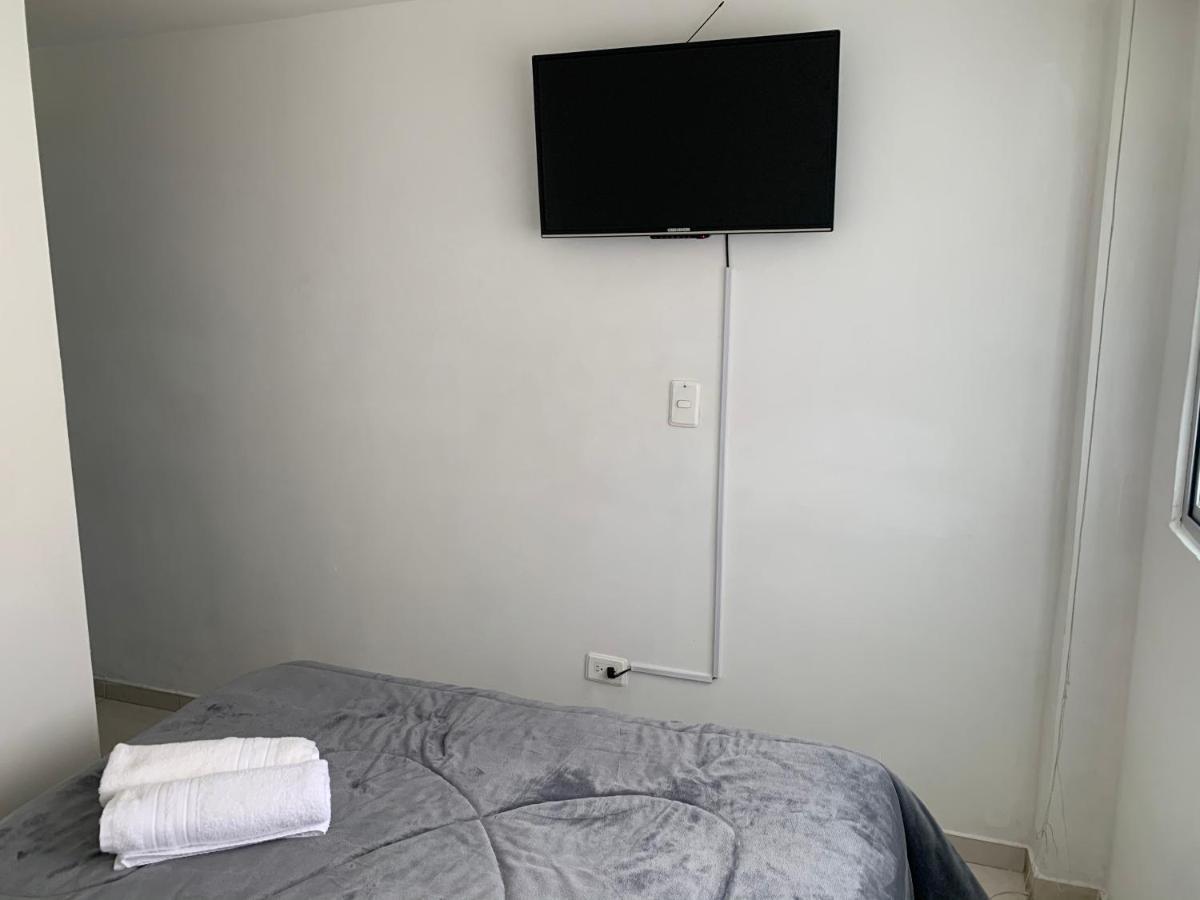 De La 80 Por El Titán Plaza 101 Apartamento *
