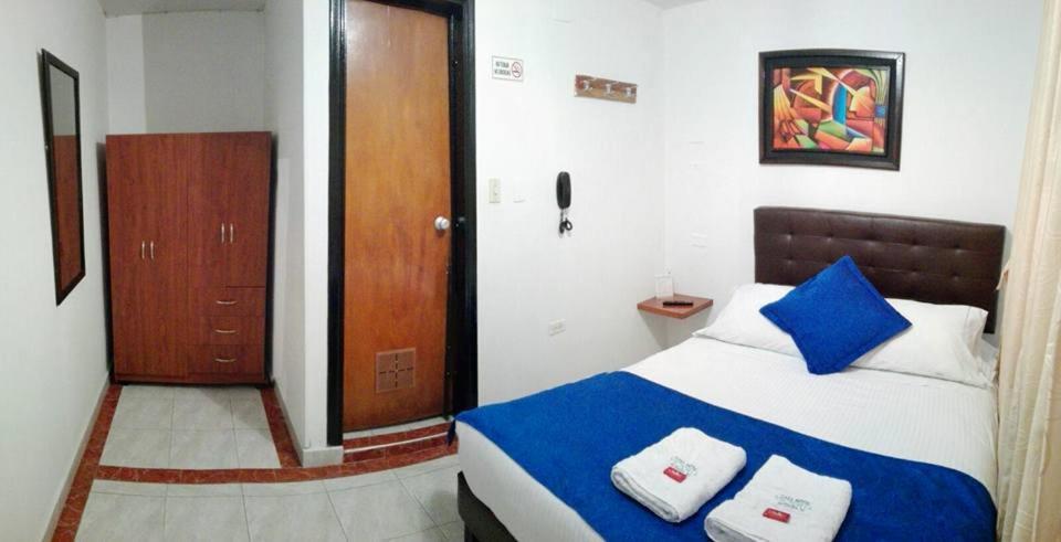 Hotel Ayenda Casa Victoria Av 30