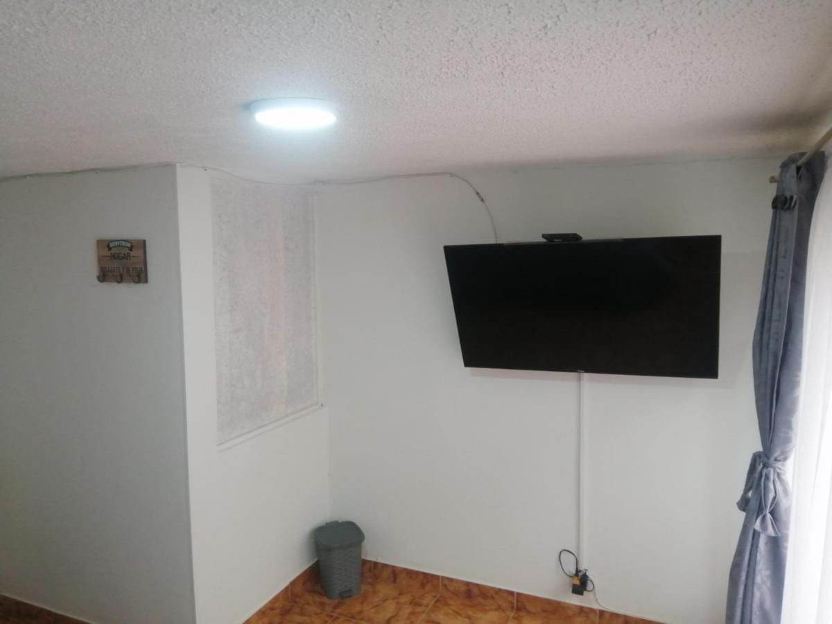 Habitación Privada Cerca Al Aeropuerto Y Terminal Pensión Bogotá