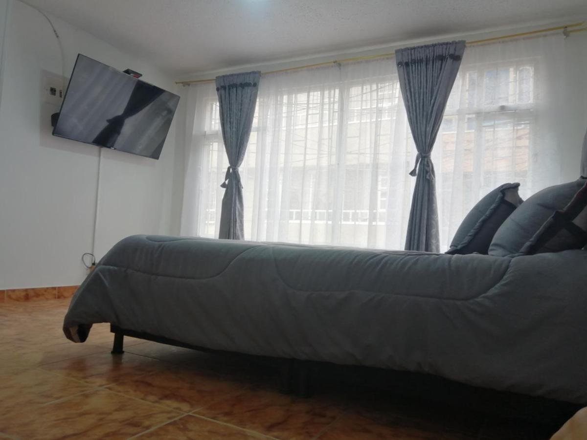Pensión Habitación Privada Cerca Al Aeropuerto Y Terminal Bogotá