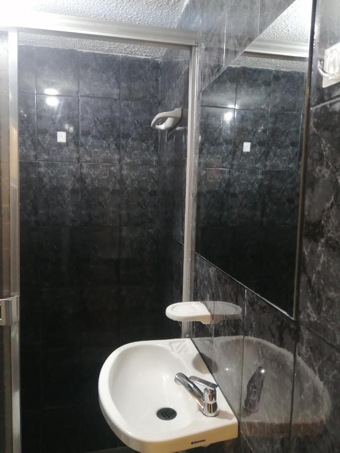 Habitación Privada Cerca Al Aeropuerto Y Terminal *