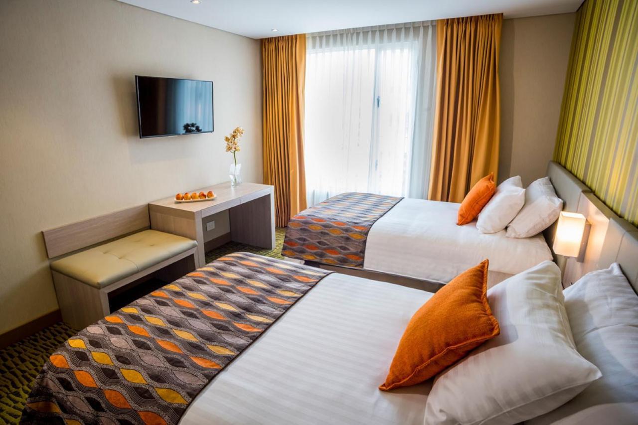 Plaza Apartahotel 4*
