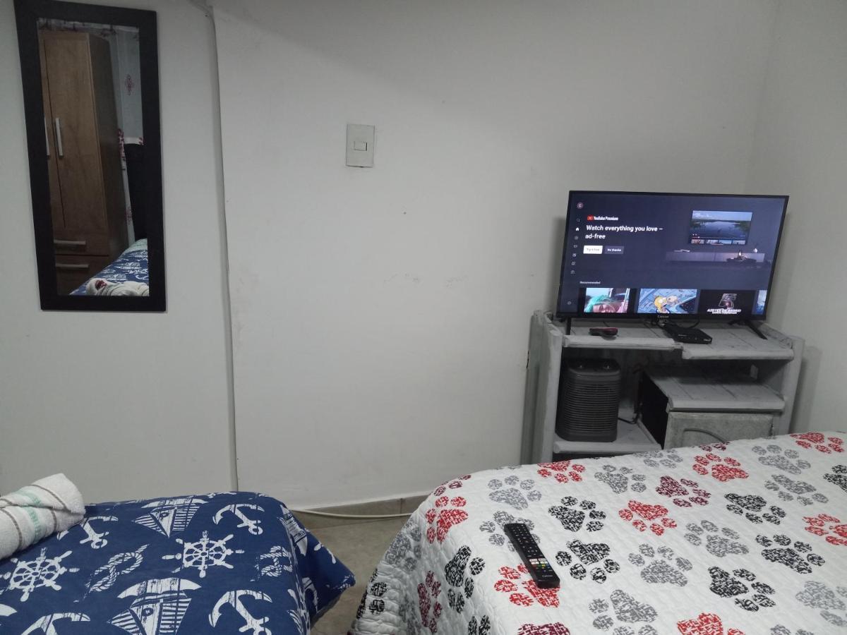 Apartment Cerca Al Aeropuerto, Toma De Fotos Huellas Visa Embajada Eeuu 700