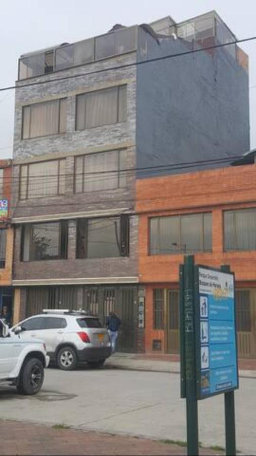 Cerca Aeropuerto, Fotos Y Huellas Visa Americana, Embajada Eeuu Apartamento Bogotá