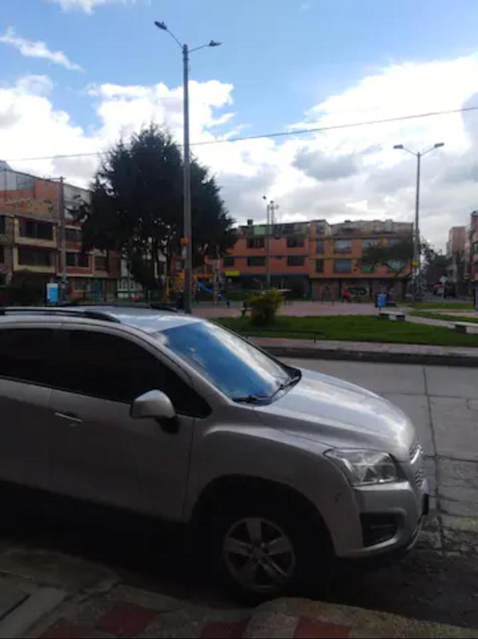 Cerca Aeropuerto, Fotos Y Huellas Visa Americana, Embajada Eeuu * Bogotá