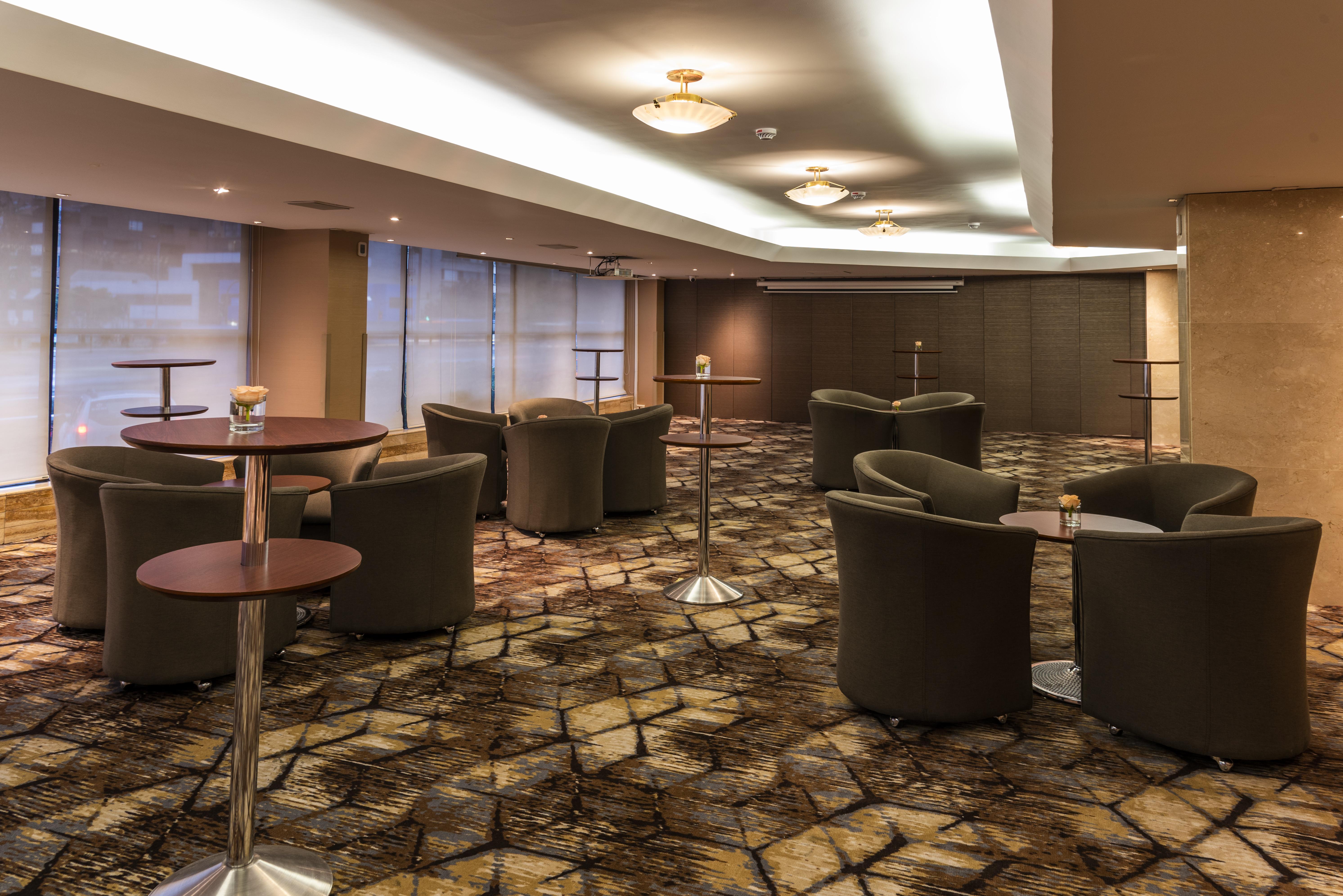 Plaza Hotel 5*