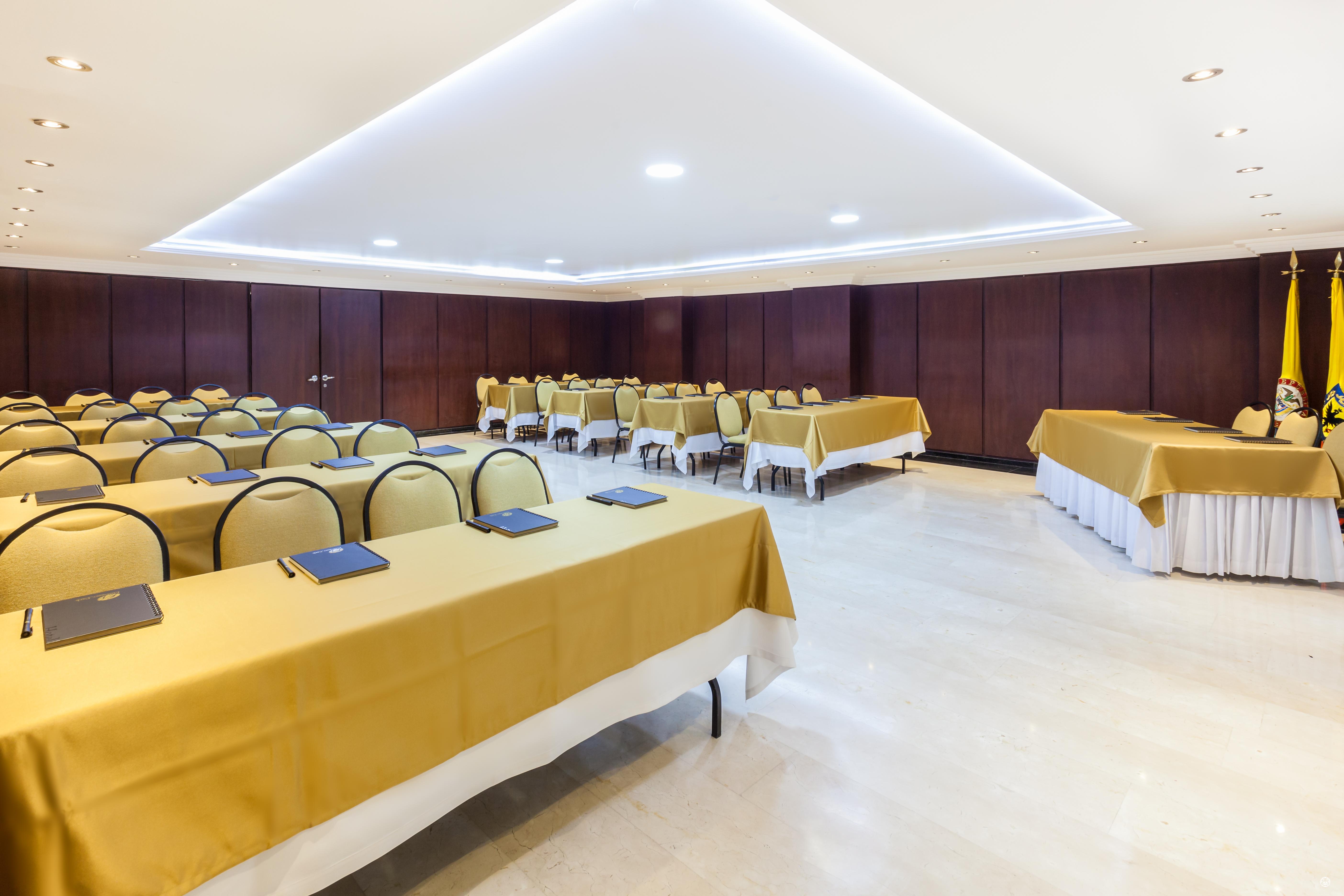 Embassy Park 4*