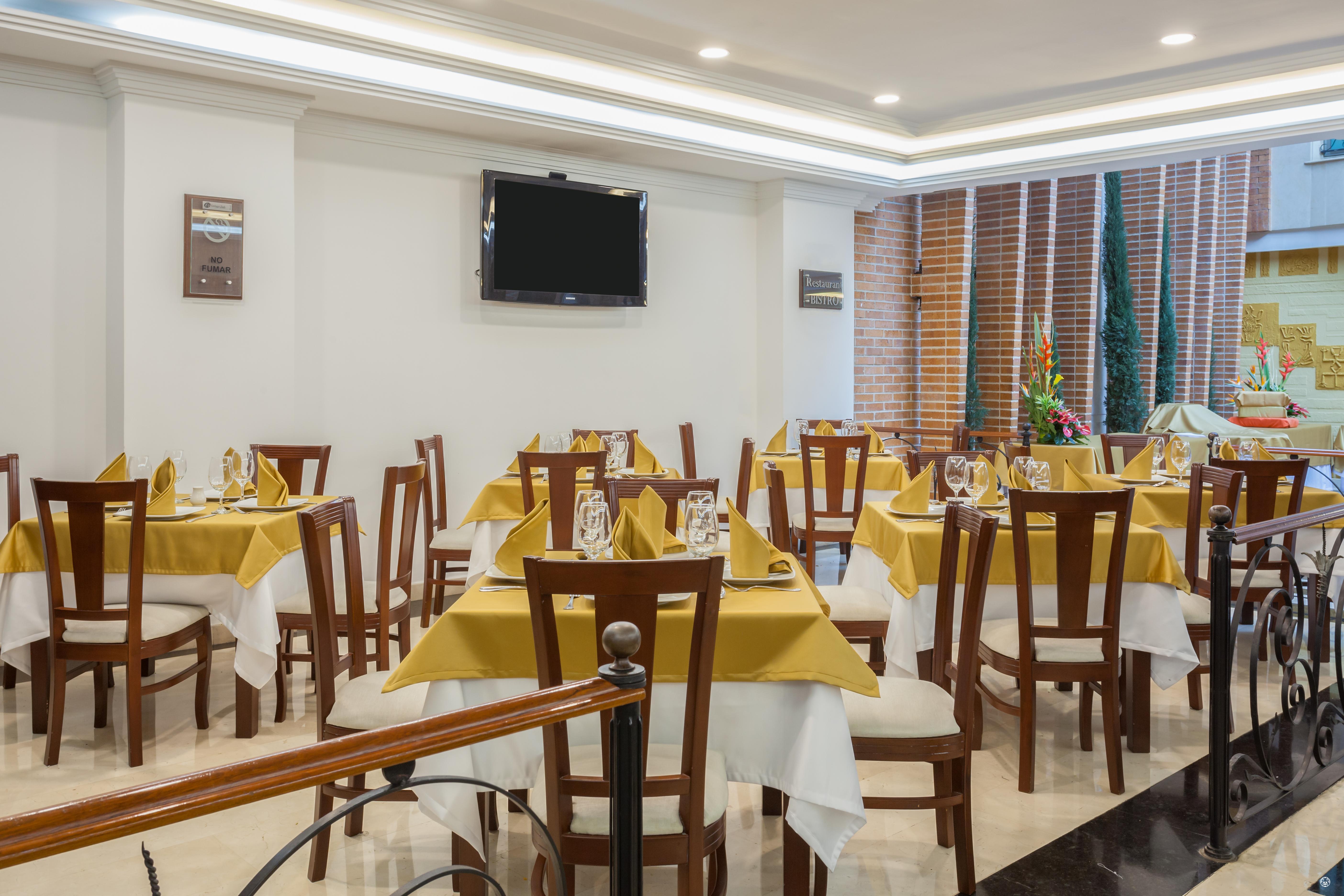 Hotel Embassy Park