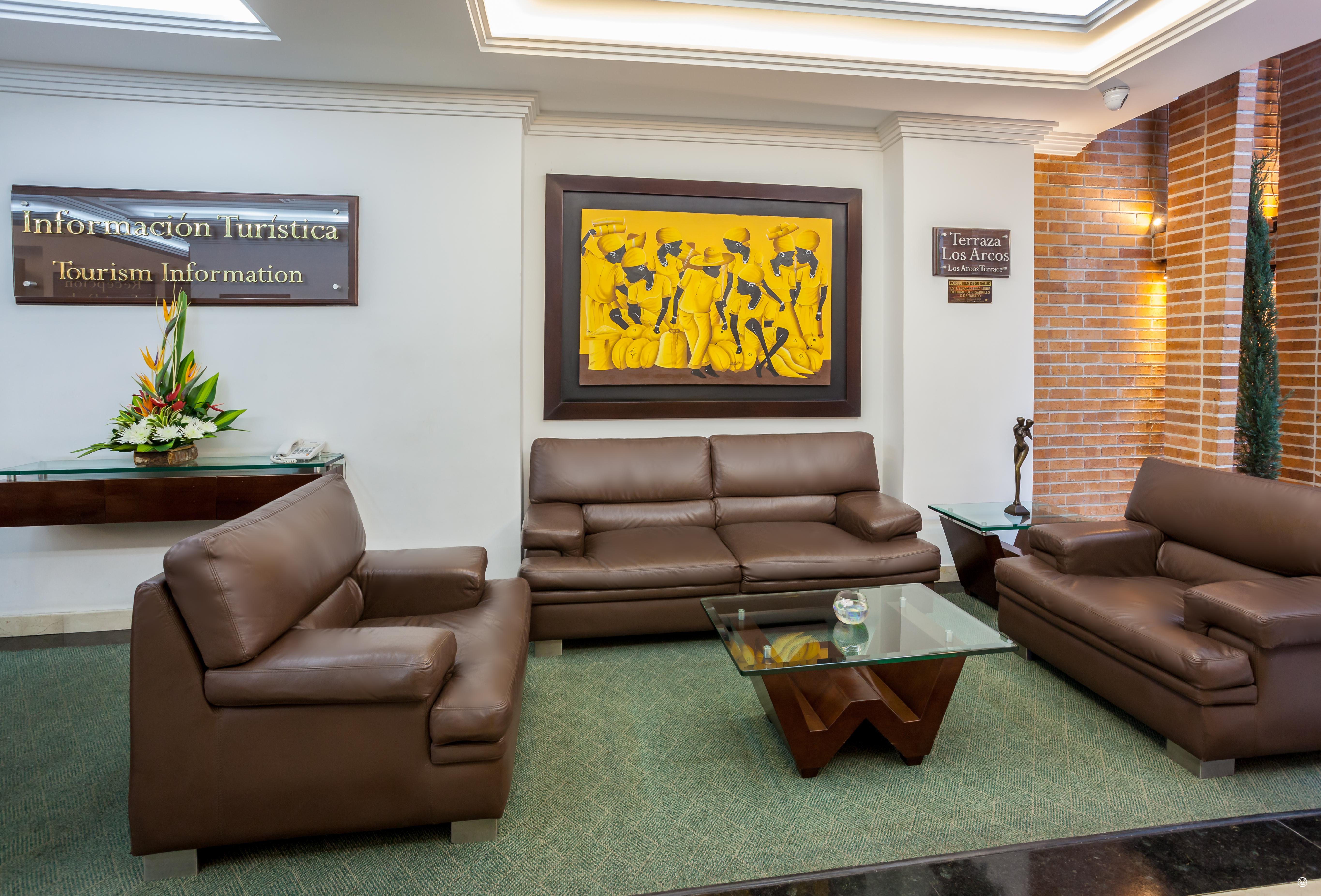 Embassy Park 4*