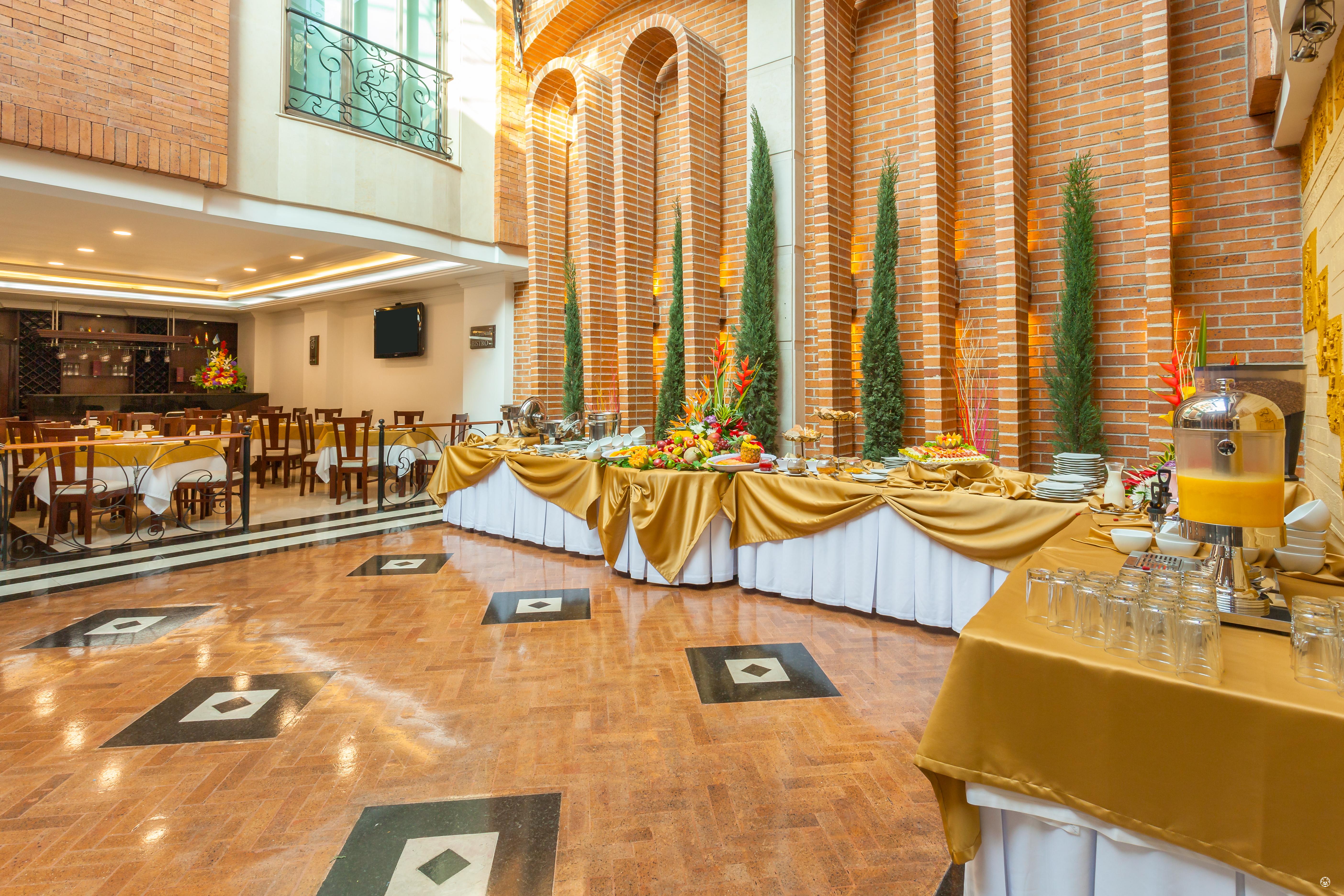 Hotel Embassy Park
