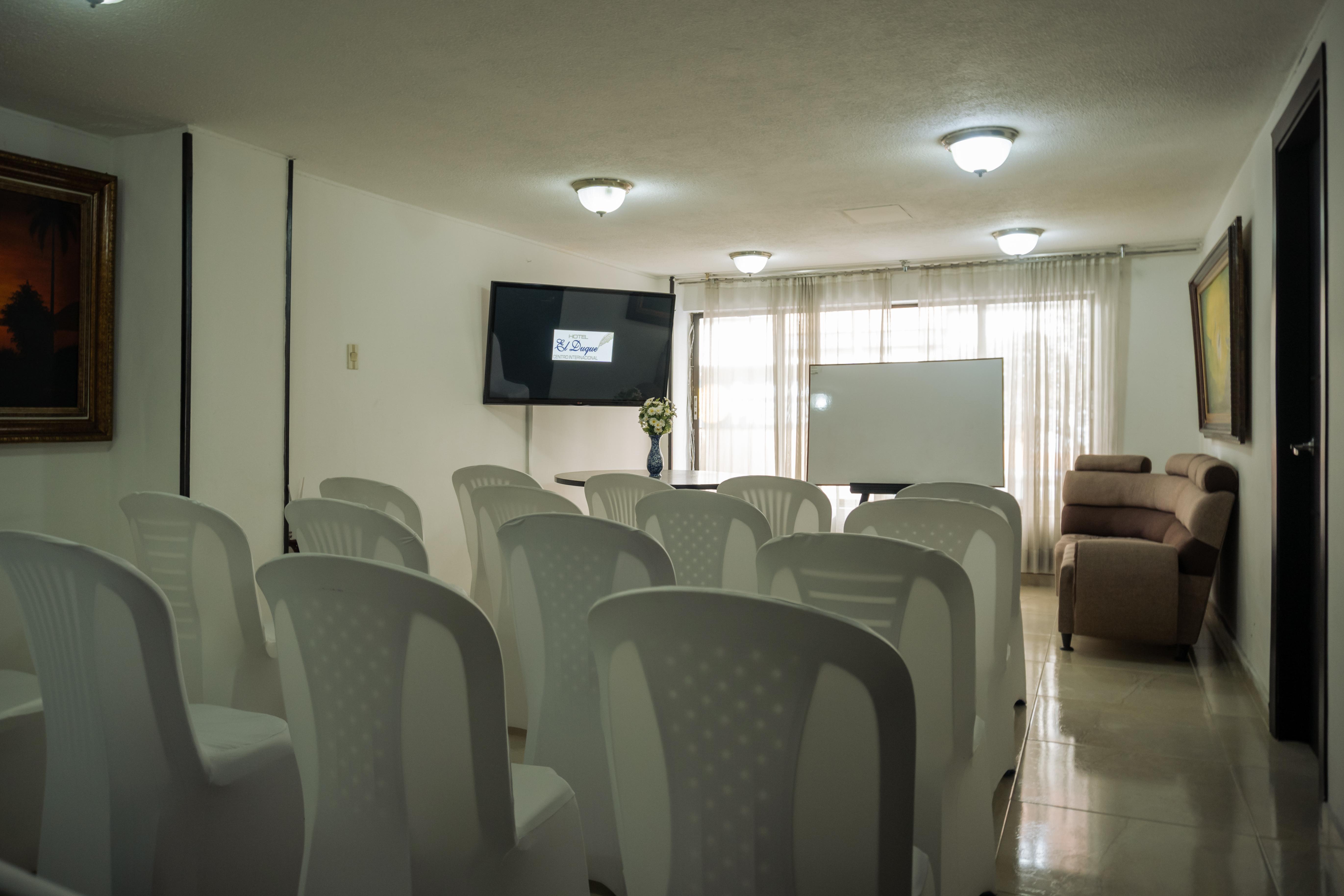 Hotel Del Duque Ds