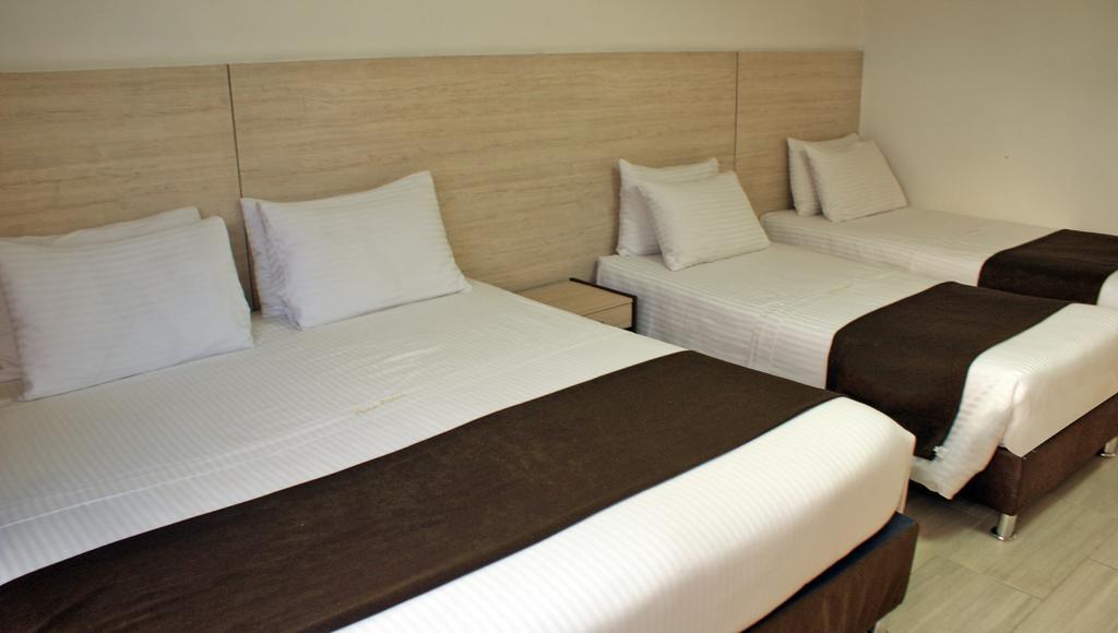 Hotel Bestmark Platino En Chapinero