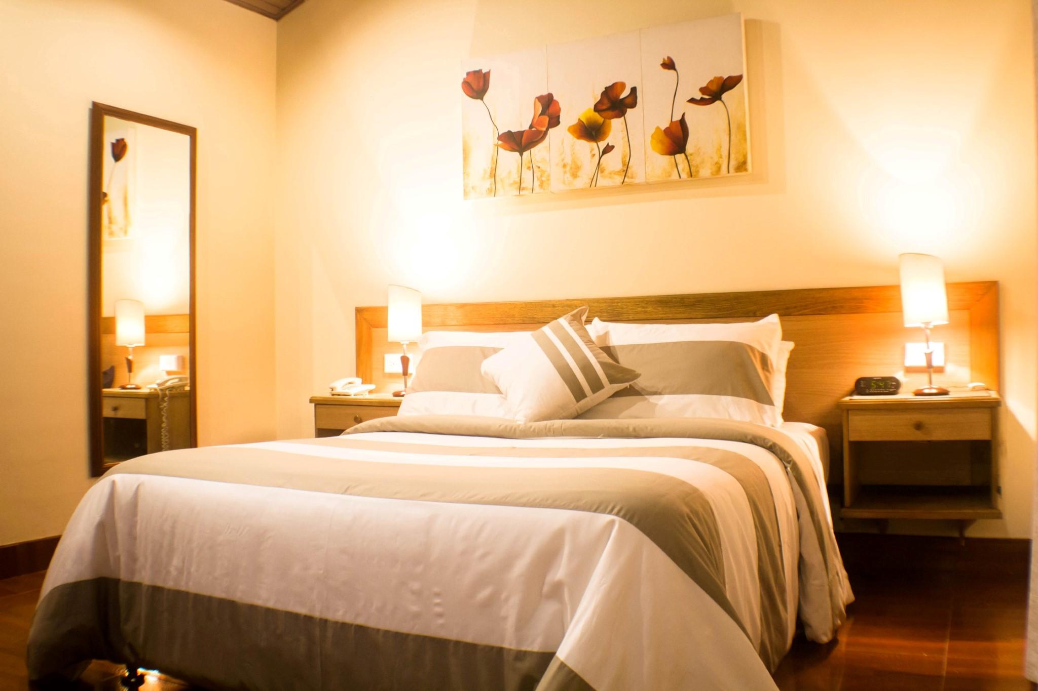 Charlies Place Hotel 3*
