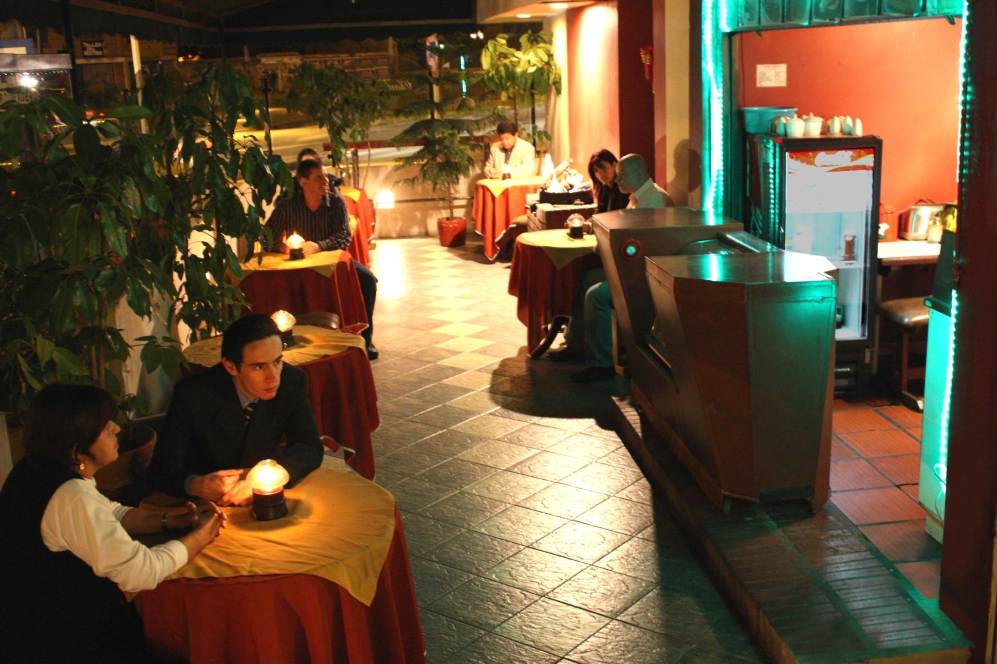 Charlies Place 3*