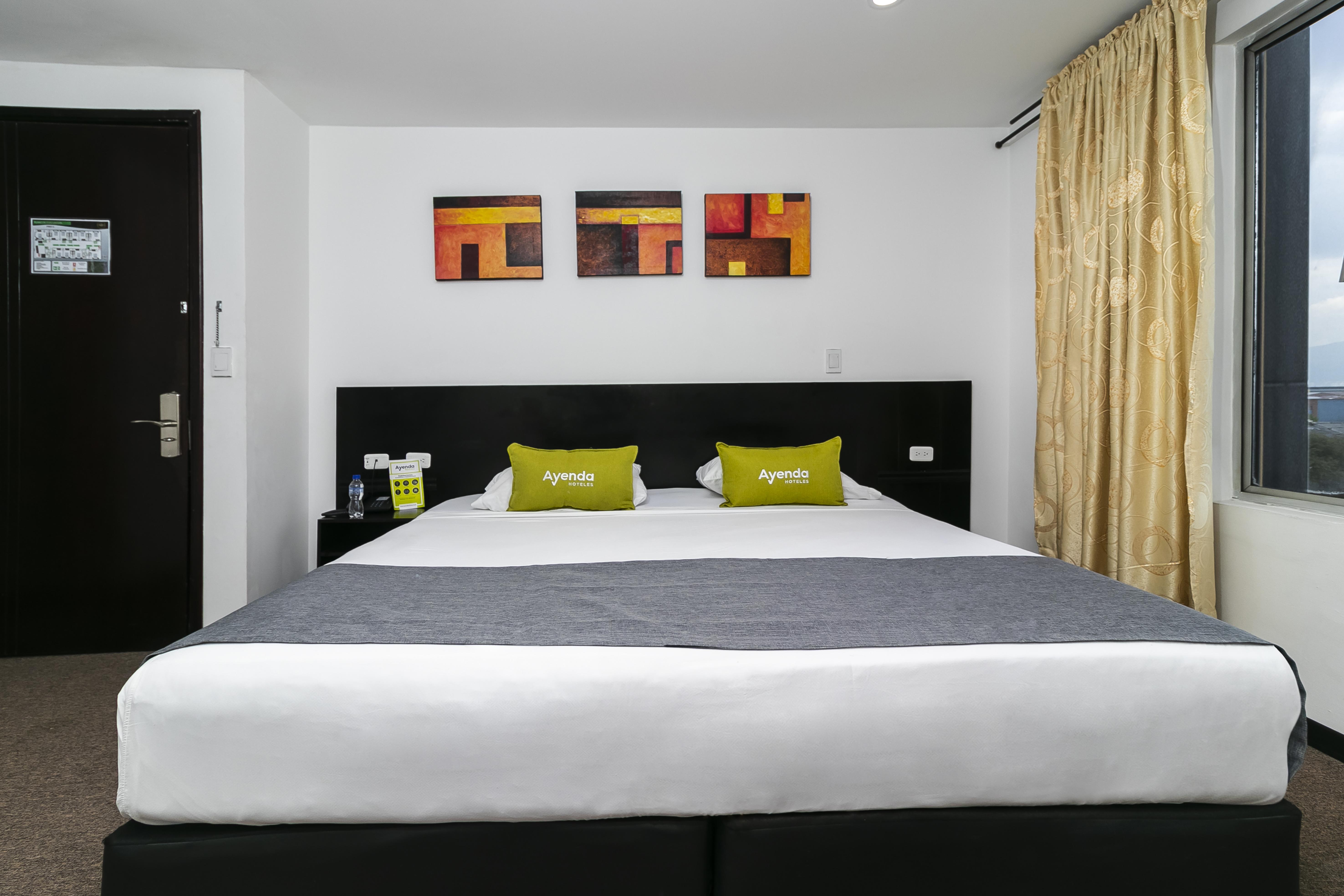 Ayenda 1063 Golden Hotel Bogotá