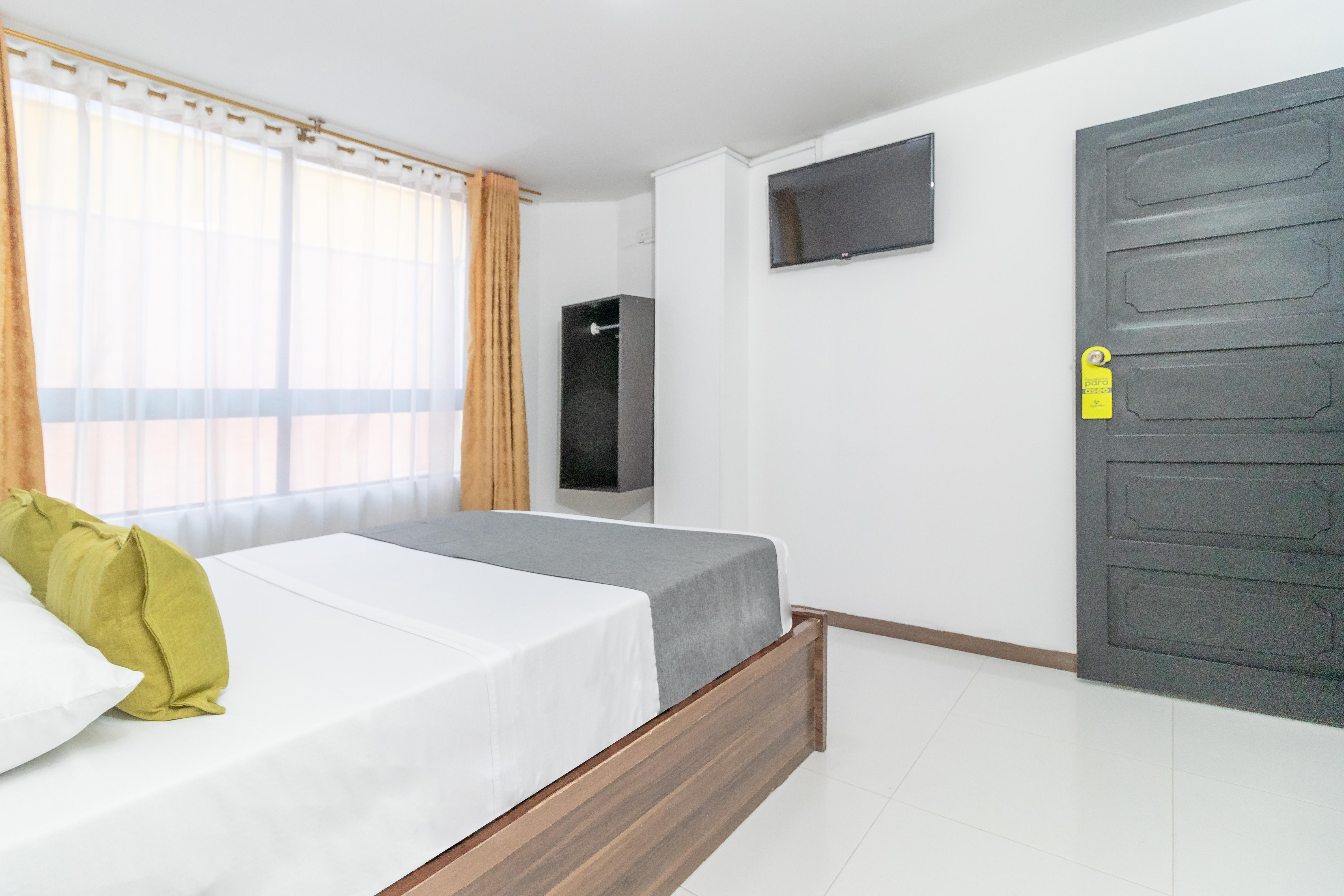 Ayenda 1086 Torre 52 Hotel