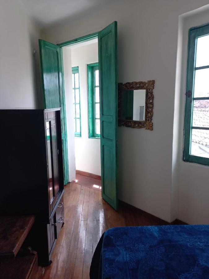 Hostal Mochileros Viajeros *