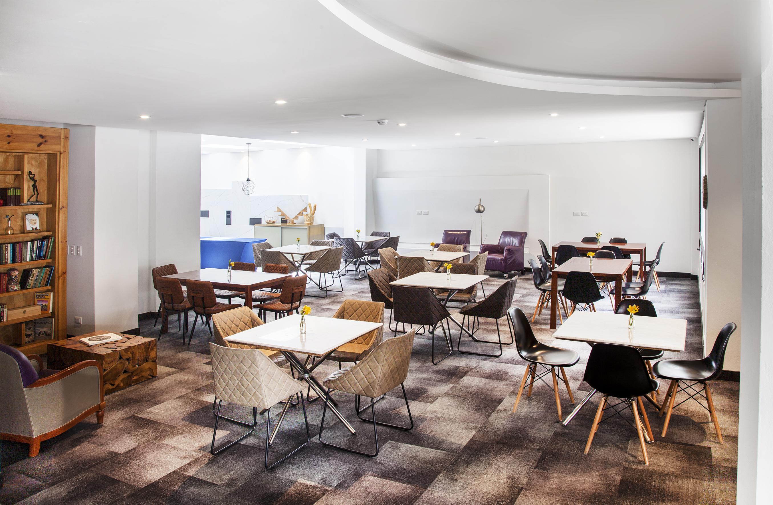 Viaggio Nueve Trez Hotel 4*