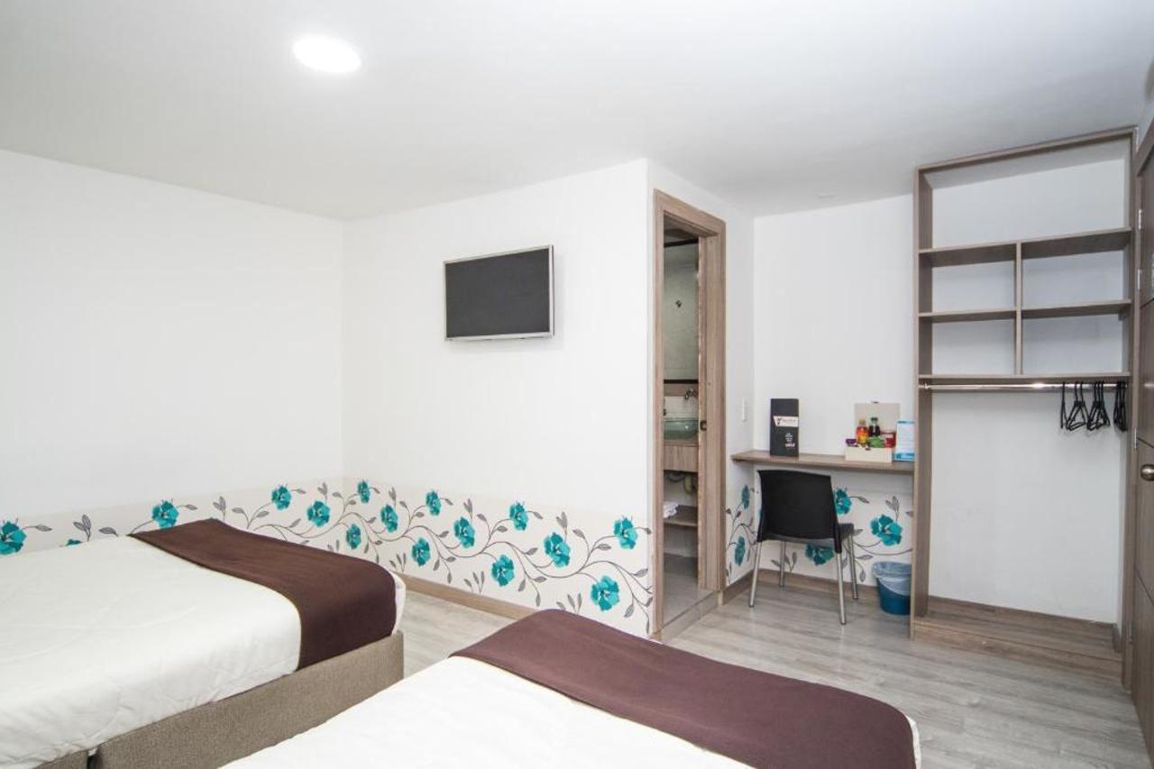 Blue House Corferias Hotel