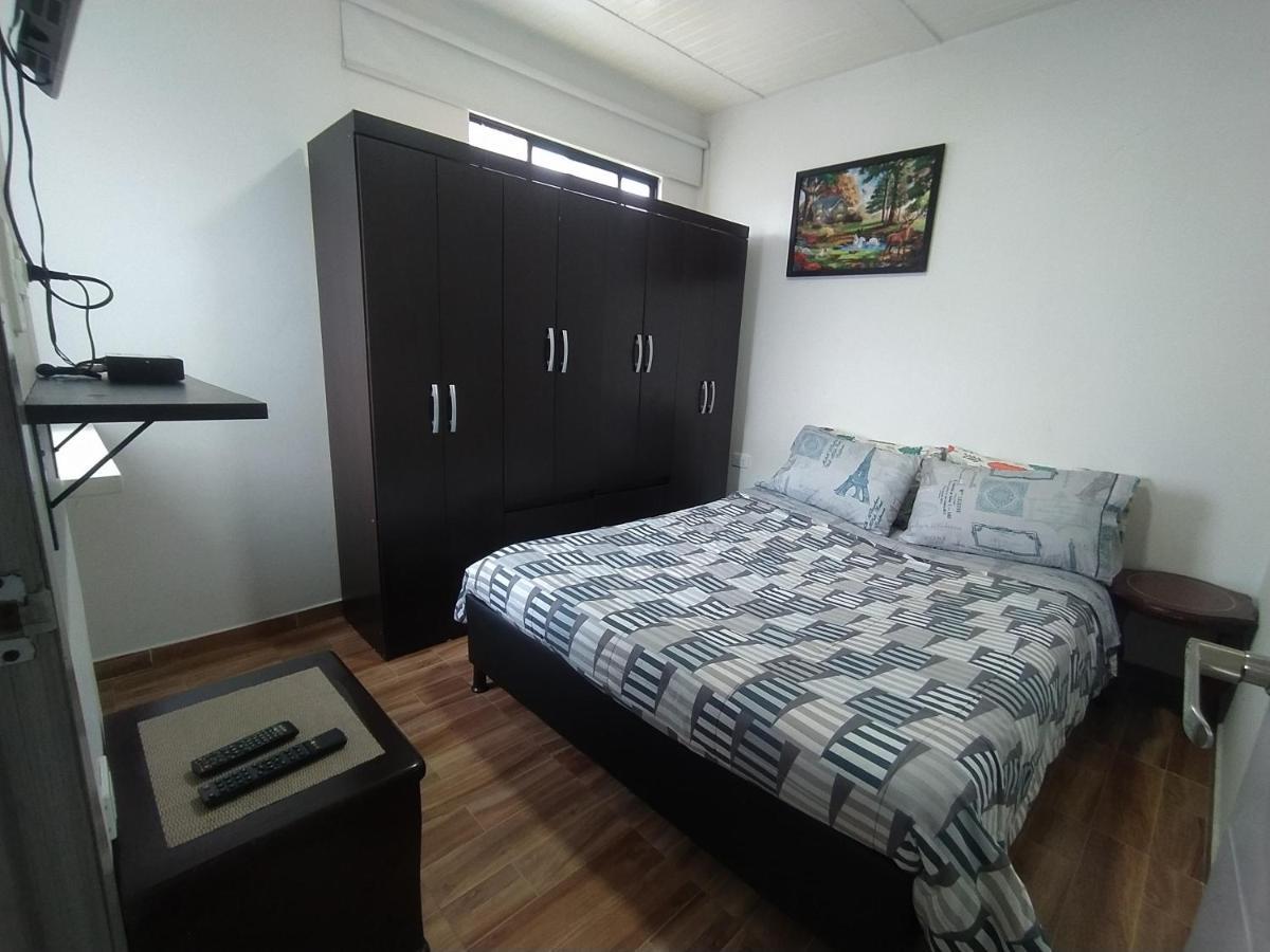 Apartamento 302, Amoblado Cerca Al Aeropuerto El Dorado