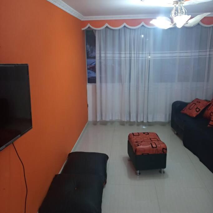 Apartamento Rodeado Por Zona *