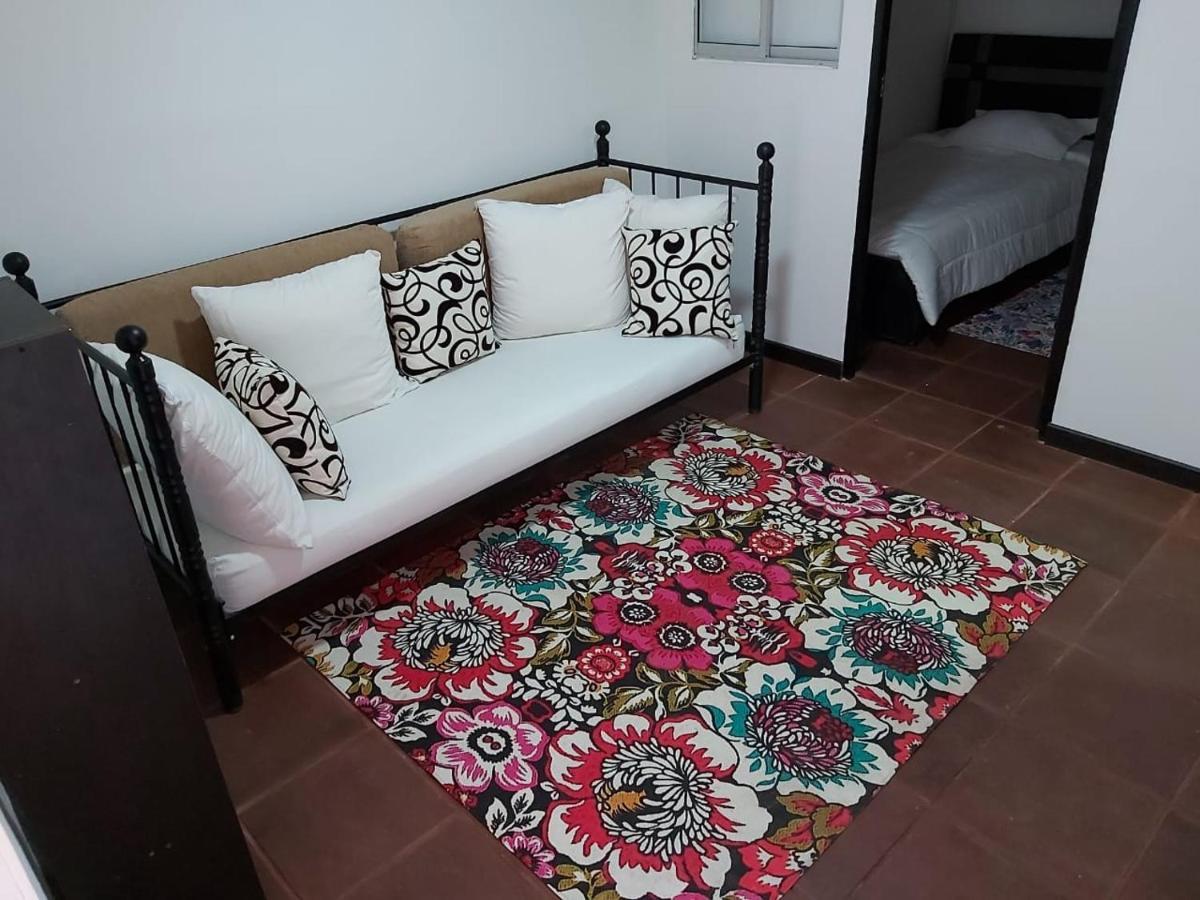Colina 127 Hotel 2*