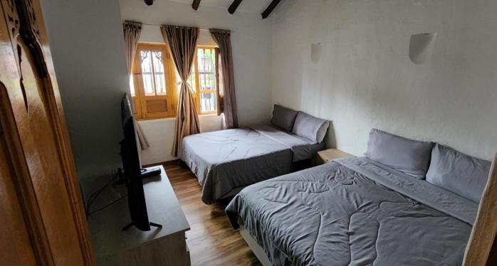 Hotel Niza Colonial 4*