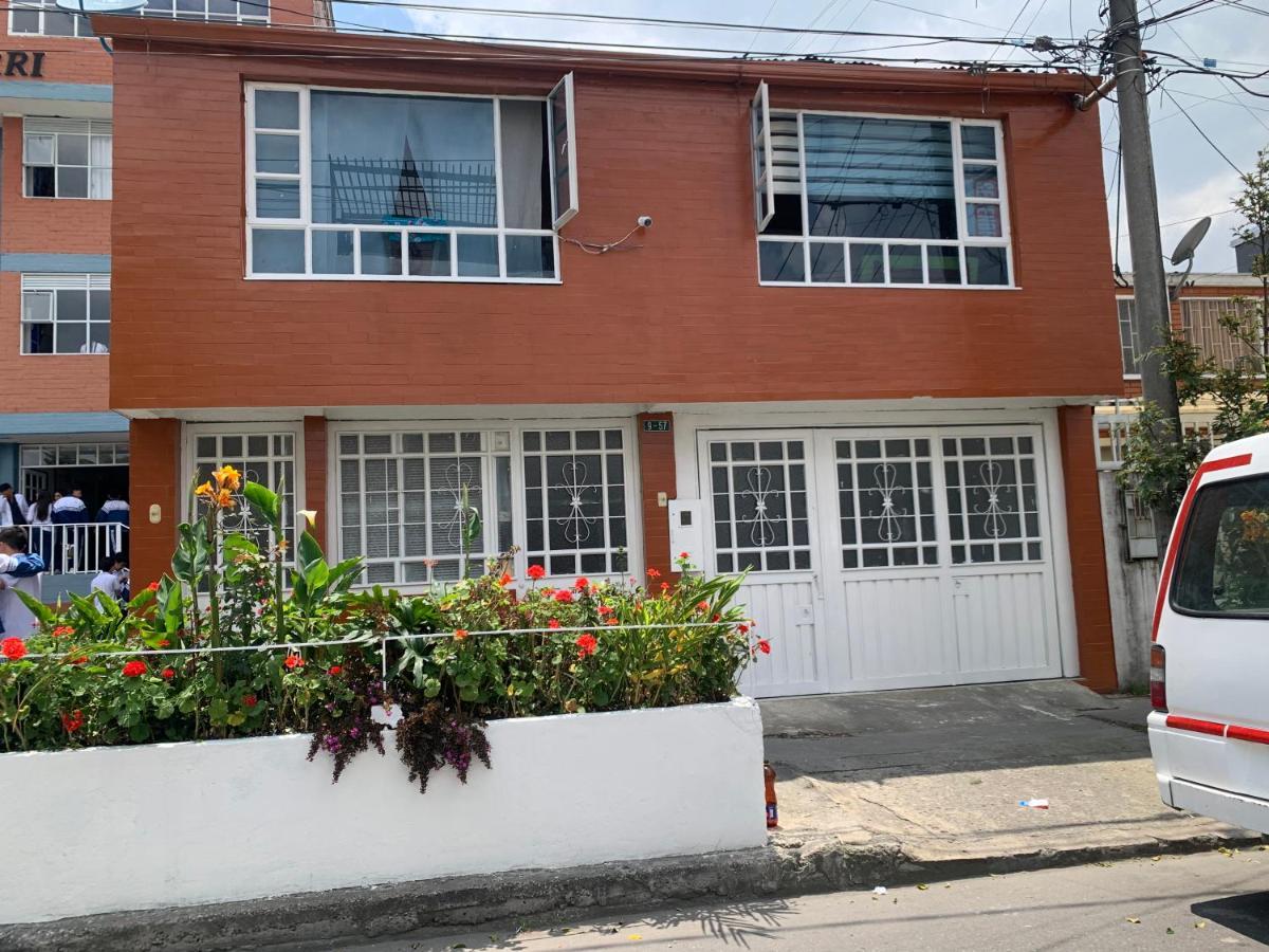 Acogedor Samuel Y Bella Apartamento Bogotá