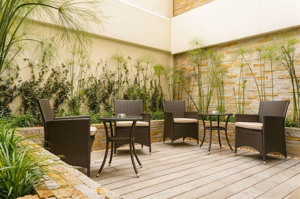 Nico Apartasuites 4*