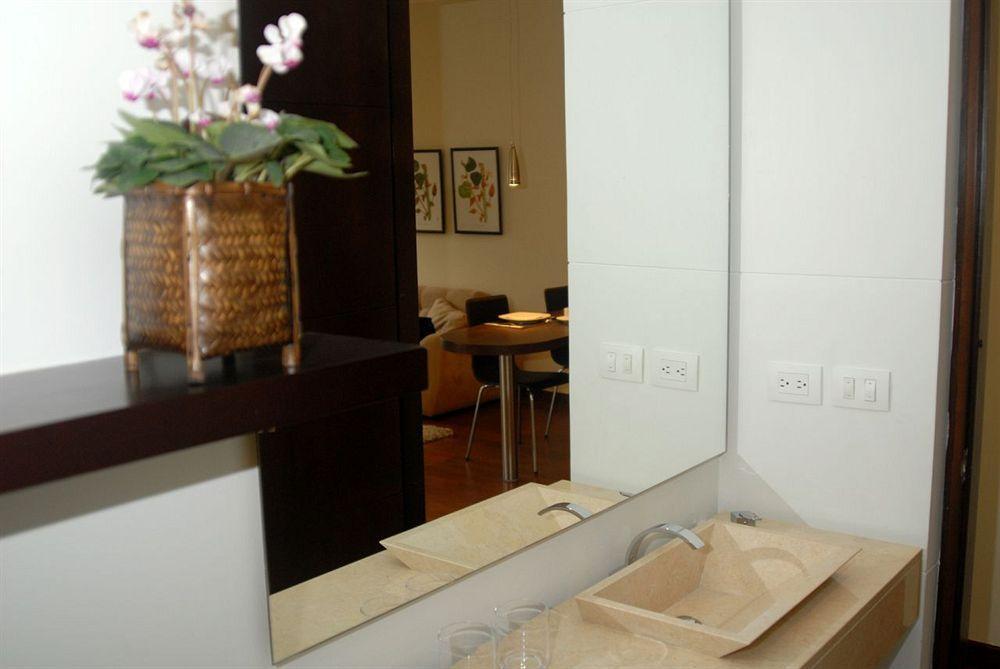 Nico Apartasuites