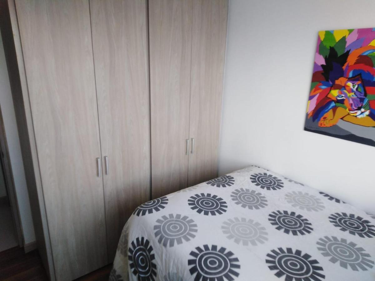 Habitación en casa particular Privada Comoda Vista Bogotá