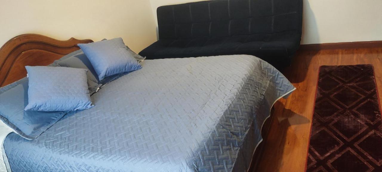 Habitación en casa particular Excelente Ubicacion Cerca A Movistar Y Simon Bolivar