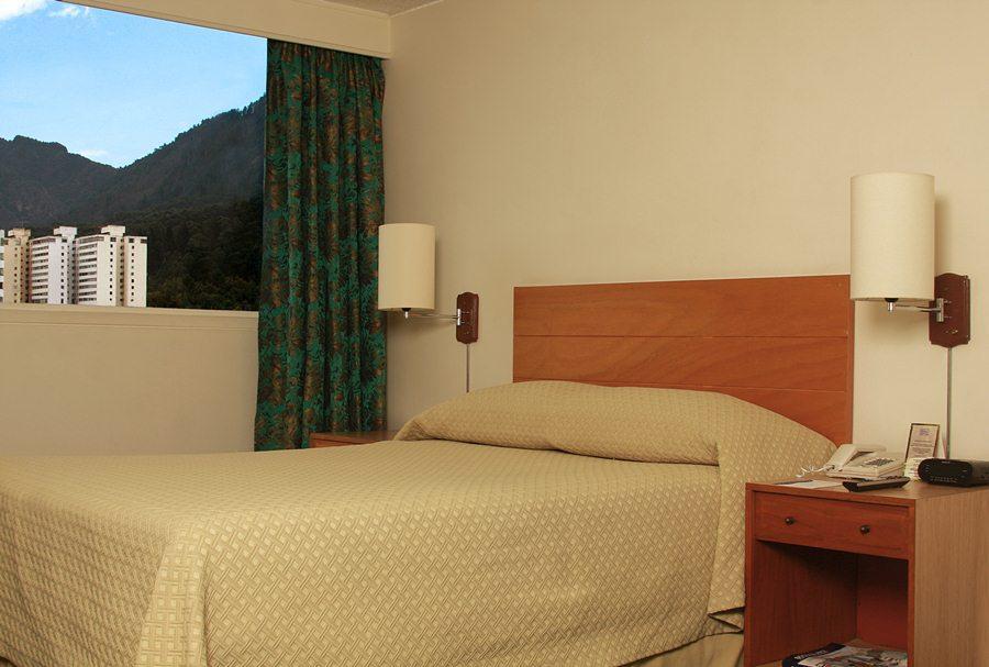 Dann Av. 19 Hotel 3*