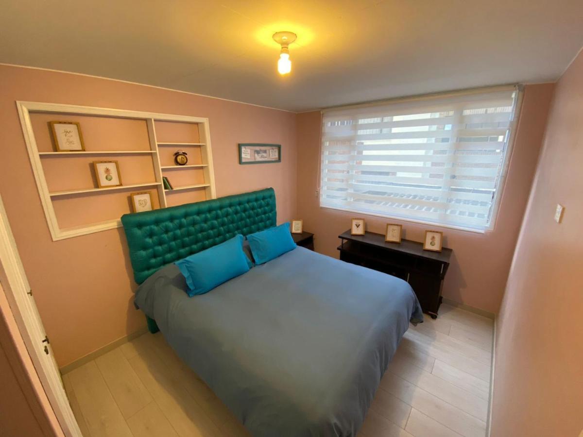 Nr Airport & Embassy / Rooms-apartments Habitación en casa particular *