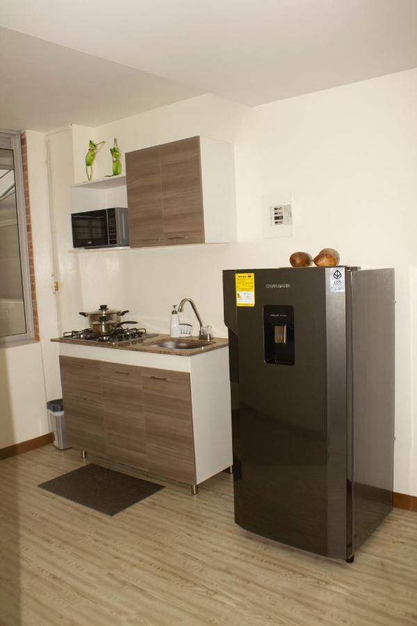 Chapinero, Galerias Charles 52 *