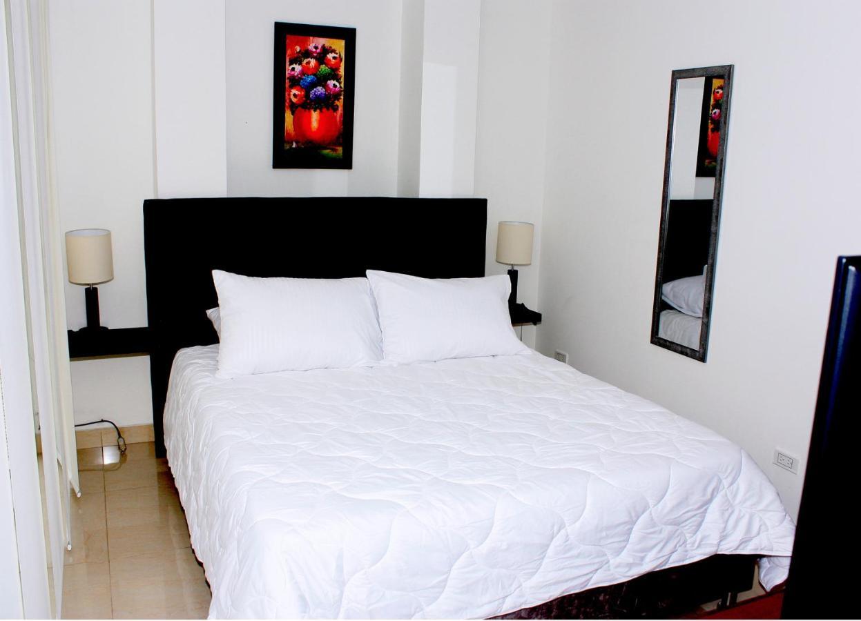Apartasuites Aaa Modelia Apartamento