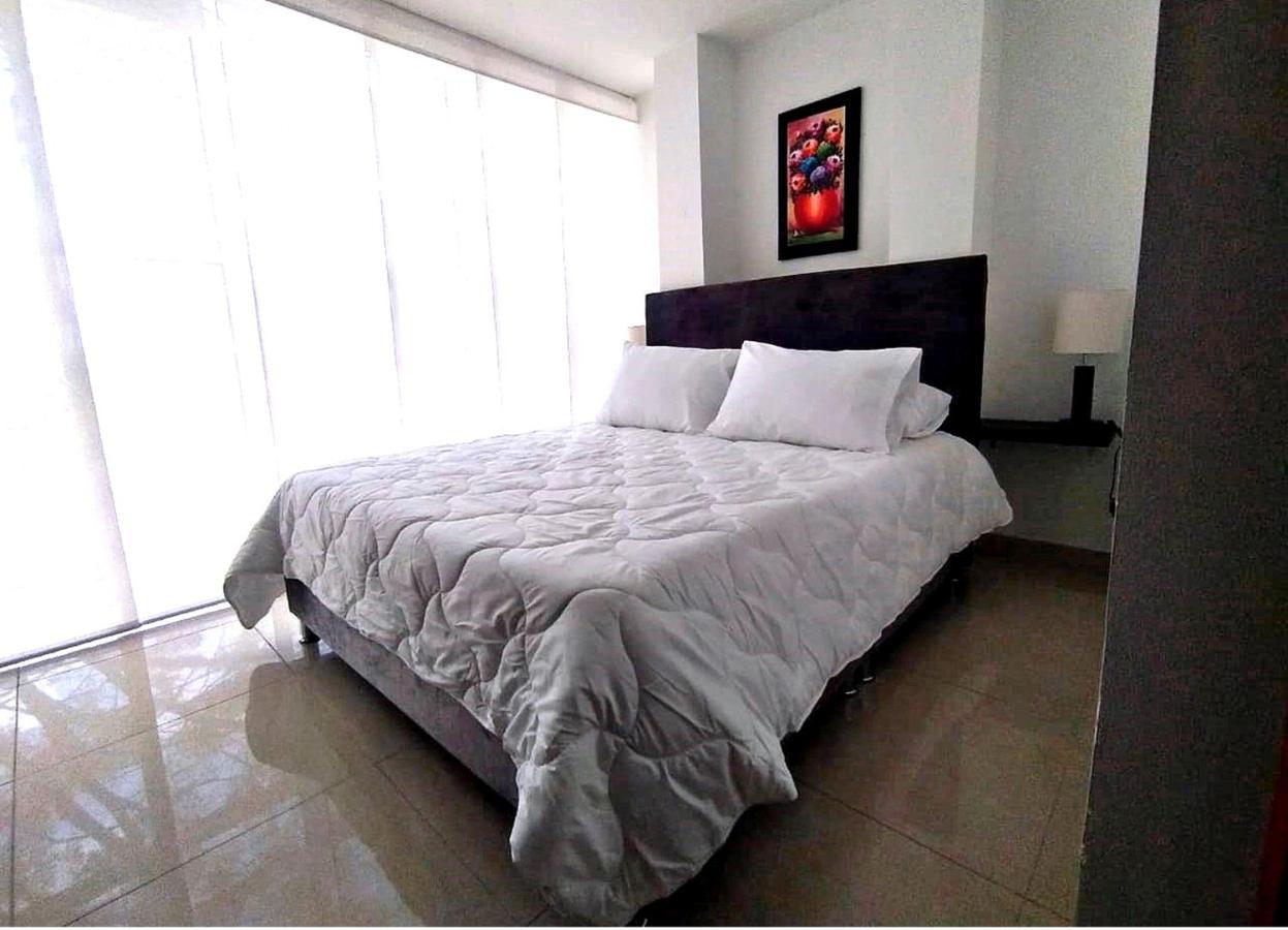 Apartasuites Aaa Modelia Bogotá