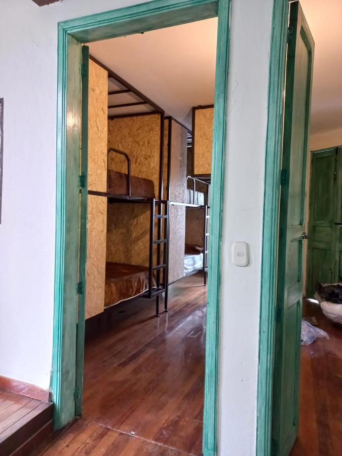Mochileros Viajeros Hostel *