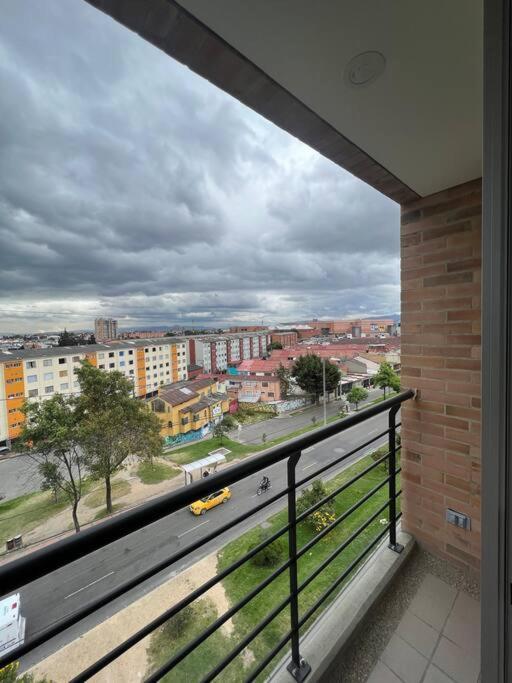 Edificio De Con Ascensor. 601 Apartamento Bogotá